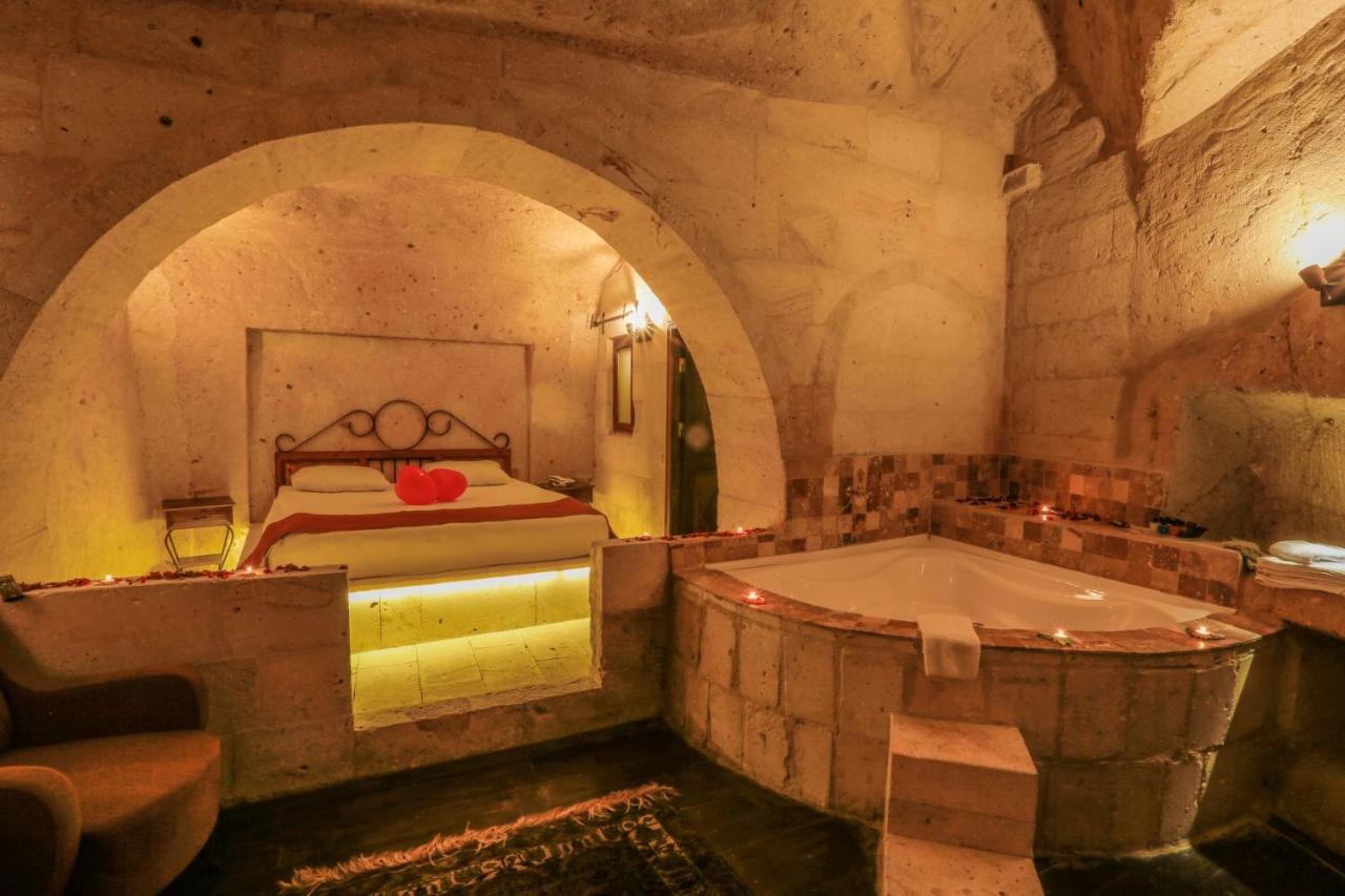 Harkasos Cave Hotel อูร์กุบ ภายนอก รูปภาพ