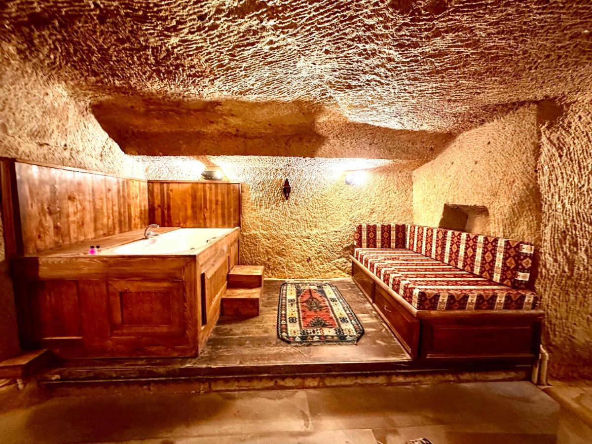 Harkasos Cave Hotel อูร์กุบ ภายนอก รูปภาพ