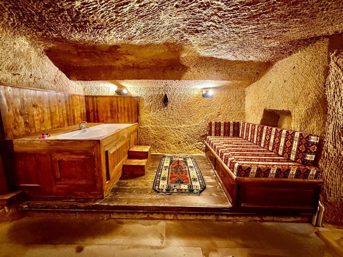 Harkasos Cave Hotel อูร์กุบ ภายนอก รูปภาพ