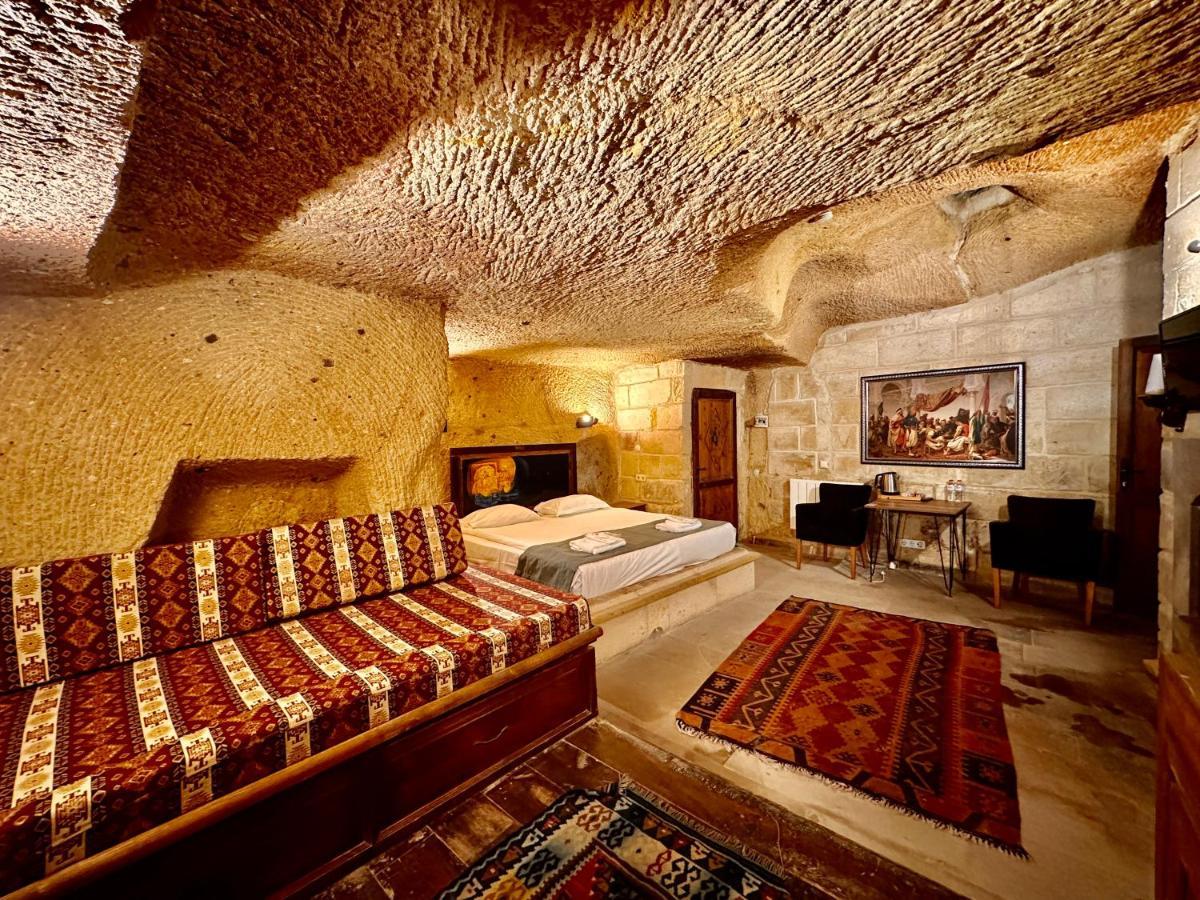 Harkasos Cave Hotel อูร์กุบ ภายนอก รูปภาพ