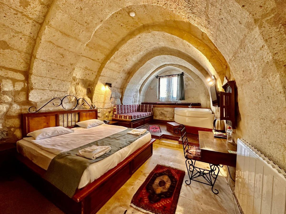 Harkasos Cave Hotel อูร์กุบ ภายนอก รูปภาพ