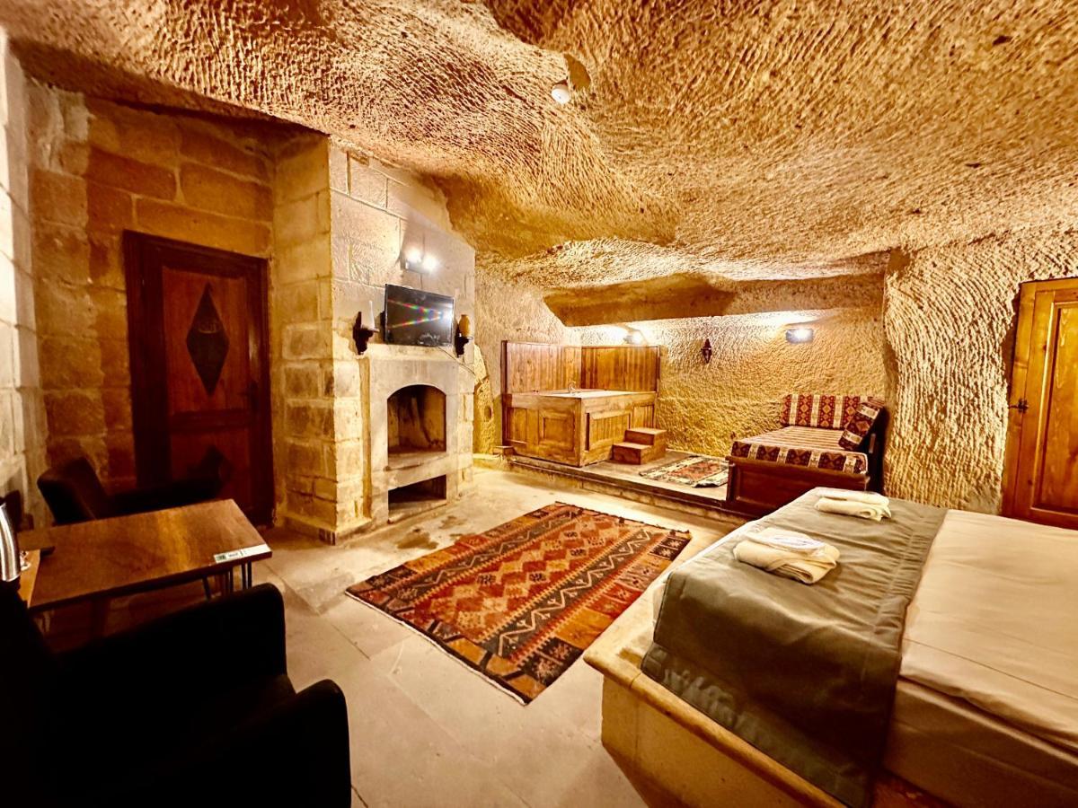Harkasos Cave Hotel อูร์กุบ ภายนอก รูปภาพ