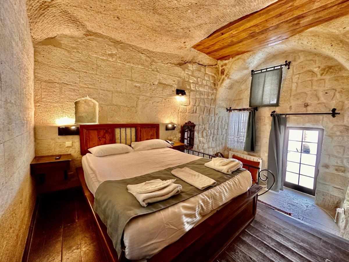 Harkasos Cave Hotel อูร์กุบ ภายนอก รูปภาพ