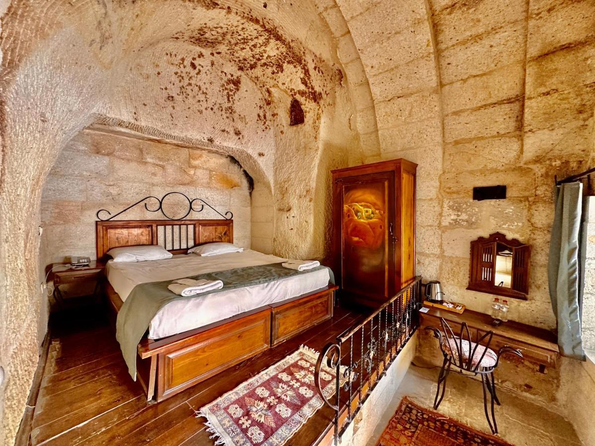 Harkasos Cave Hotel อูร์กุบ ภายนอก รูปภาพ