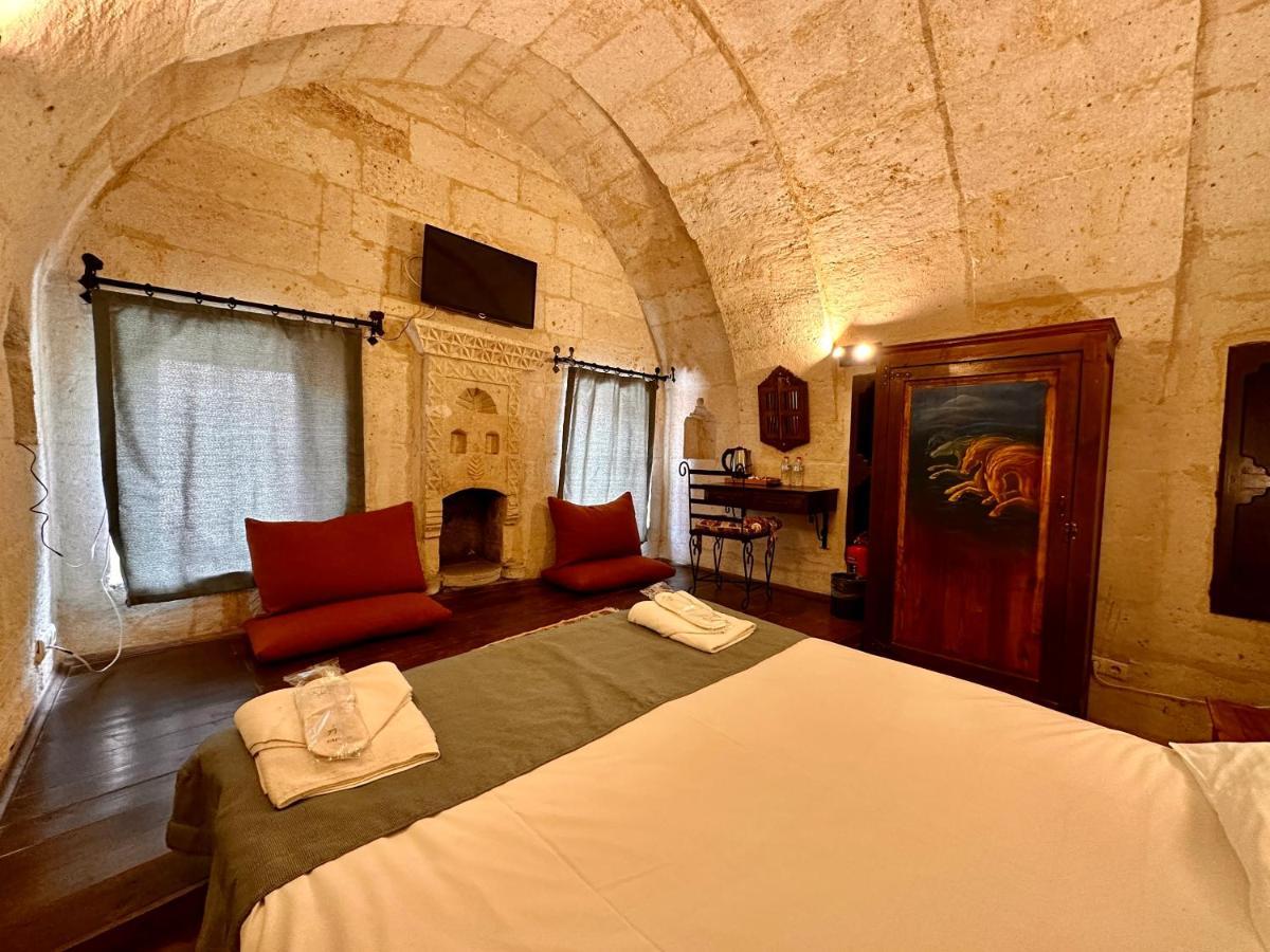 Harkasos Cave Hotel อูร์กุบ ภายนอก รูปภาพ