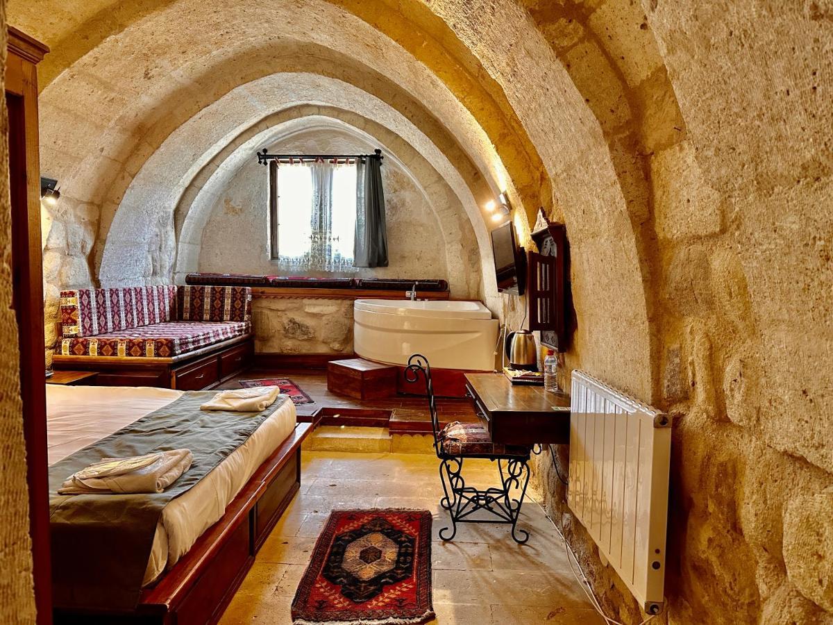 Harkasos Cave Hotel อูร์กุบ ภายนอก รูปภาพ