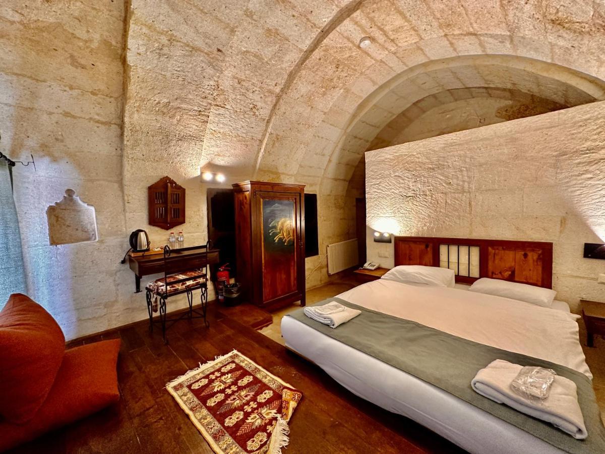 Harkasos Cave Hotel อูร์กุบ ภายนอก รูปภาพ