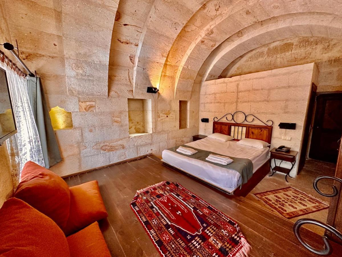 Harkasos Cave Hotel อูร์กุบ ภายนอก รูปภาพ