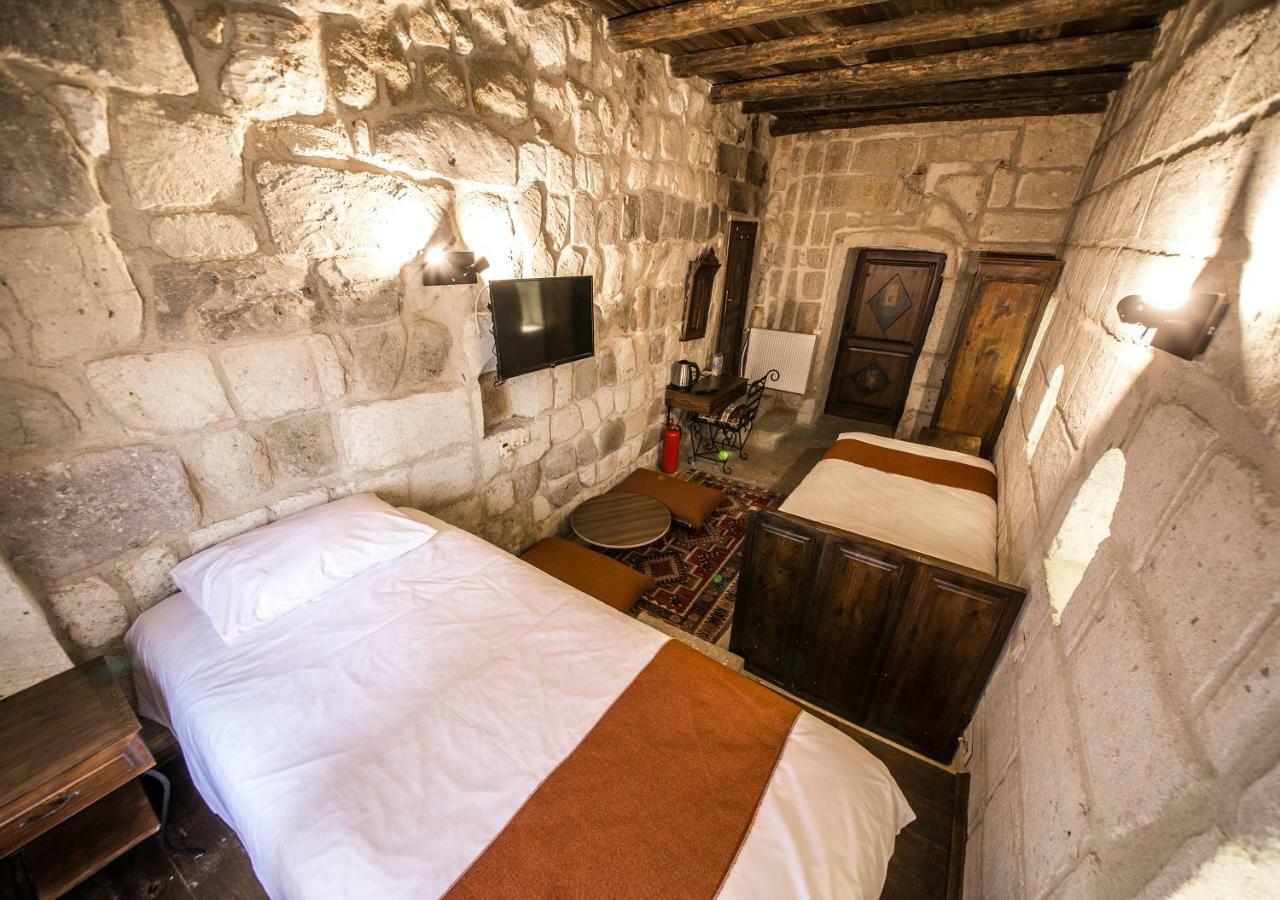 Harkasos Cave Hotel อูร์กุบ ภายนอก รูปภาพ