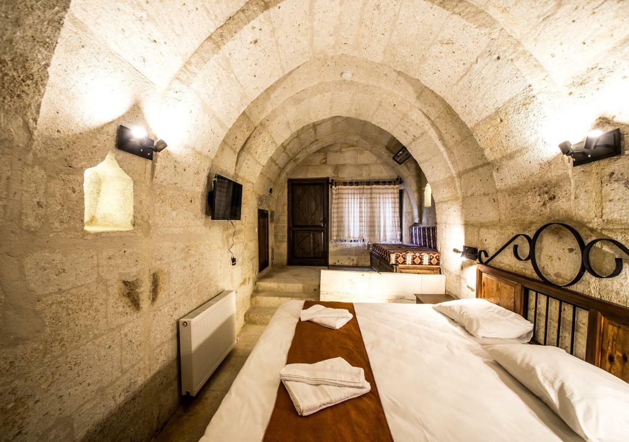 Harkasos Cave Hotel อูร์กุบ ภายนอก รูปภาพ